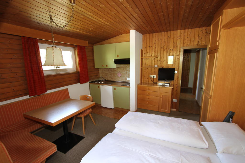 Garni Bergsteiger Hotel Sexten Kamer foto